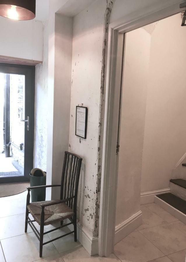 The Attic Apartment, Quay Street Studios カーディガン エクステリア 写真
