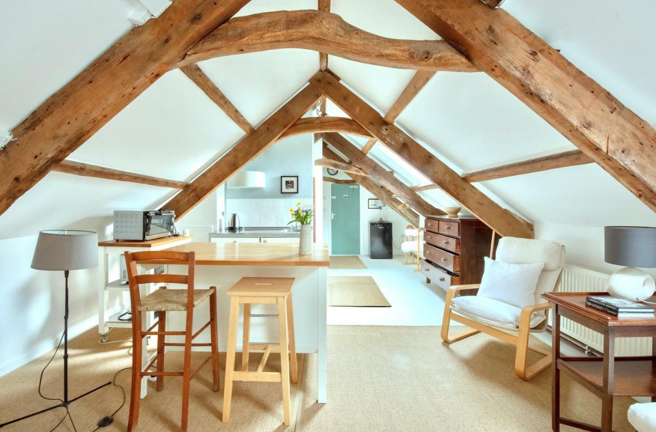 The Attic Apartment, Quay Street Studios カーディガン エクステリア 写真